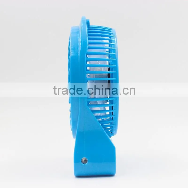 2016 China factory supply fashionable wind power mini portable charging fan