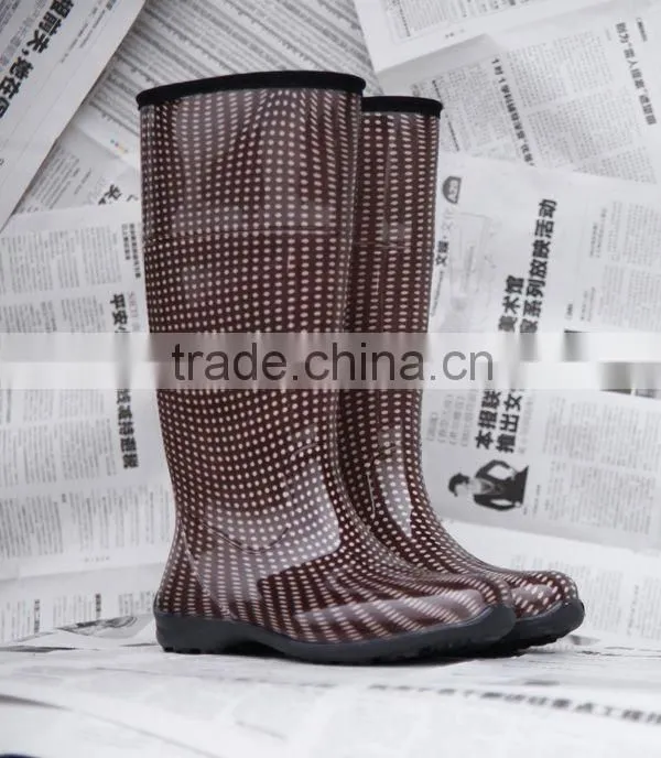 2015 best selling fashionable women rain boots