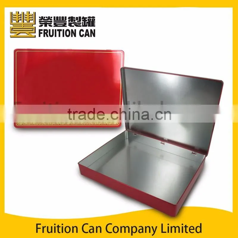 Rectangular tin with hinged lid