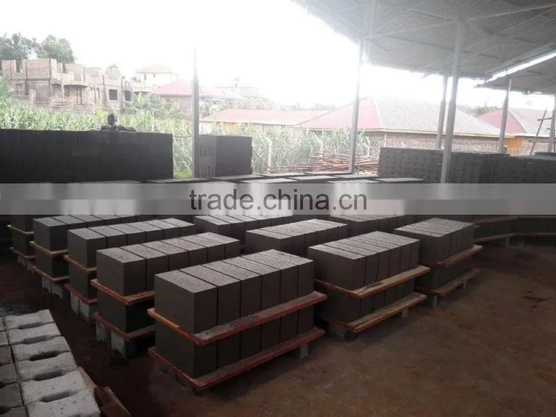 QT4-15 videos of working of concrete brick machines