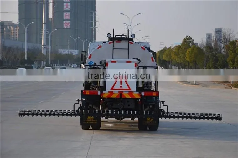 2016's HOWO brand 10cbm Asphalt Distributor truck for sale