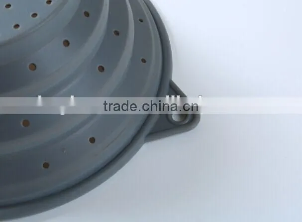 Silicone folding kitchenware colander with handle