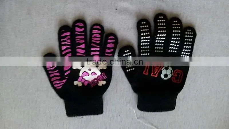 Good quality knitted magic glove