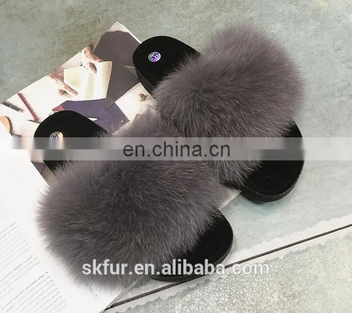 Factory wholesale fluffy and soft real fox fur slippers for women
