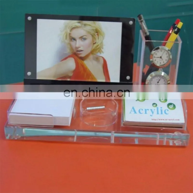 use-friendly and plane type acrylic desk calendar with pen holder
