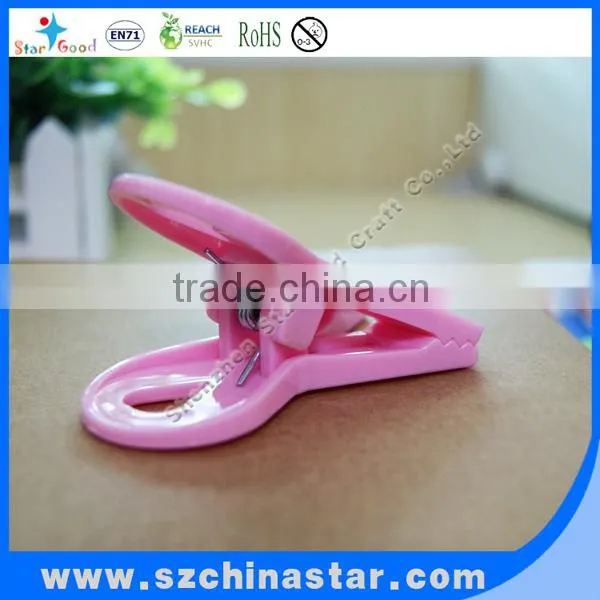 Plastic star shape binder clip from Shenzhen stargood