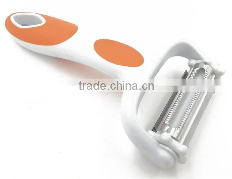 Plastic slicer and peeler for vegetable