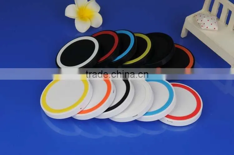 Cute around hot selling cheapest QI wireless charger pad for universal smart phone