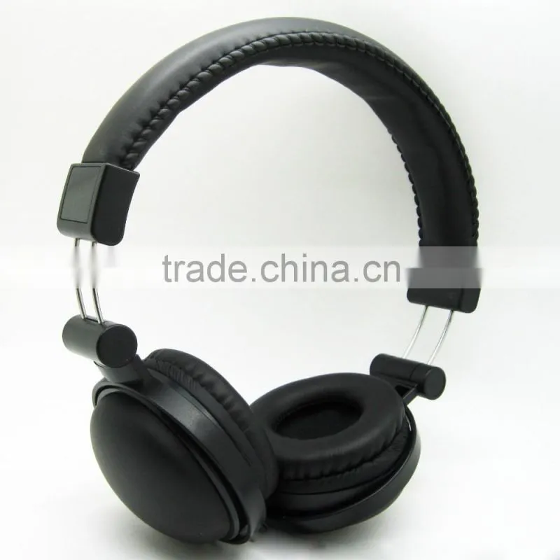 Noise Cancelling In Ear Headphone With Microphone