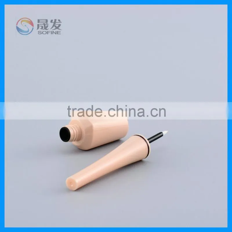 Empty cosmetic liquid eyeliner container