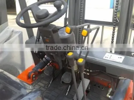 forklift 3 ton, diesel engine, tyre 28X9-15/6.5-10, lifting height 3m, fork 1070mm
