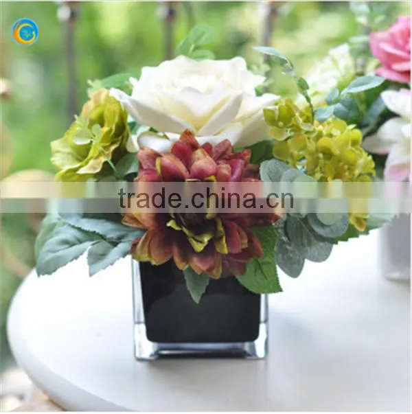 The FTD Towering Beauty Arrangement