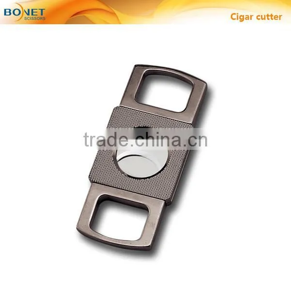 SC11003 CE Certificated Cuts up to a 56 ring gauge cigar best TPR soft grip cigar cutter