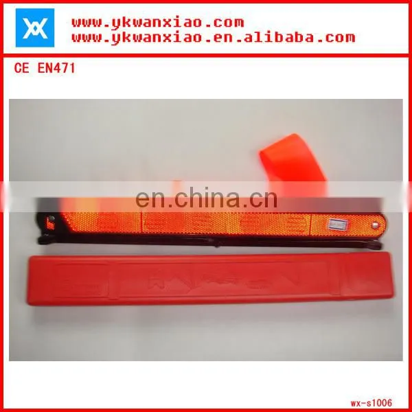 traffic accident exclamation mark warning triangle red