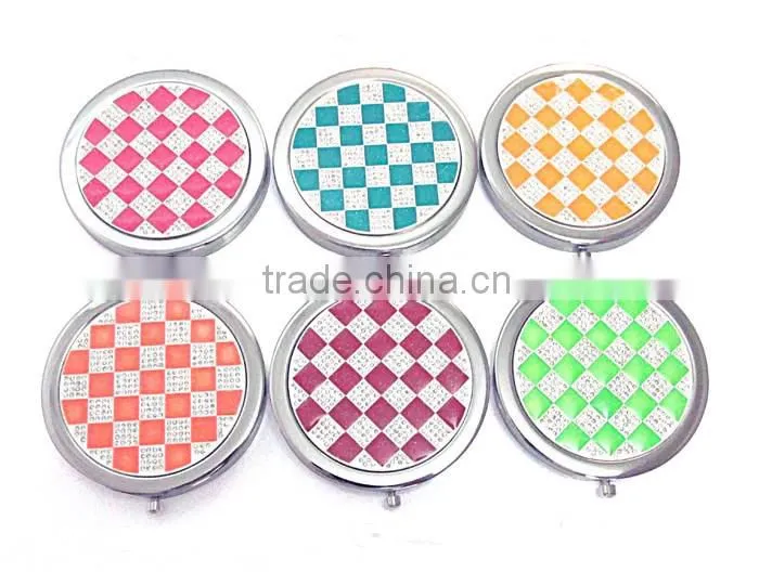 2015 fashion design crystal lattice metal pocket mirror flexible pocket mirror