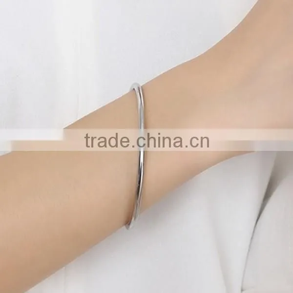 Fashion Simple 3mm Smooth Stainless Steel Bracelet