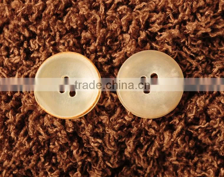 100% Natural Yellow Horn Buttons