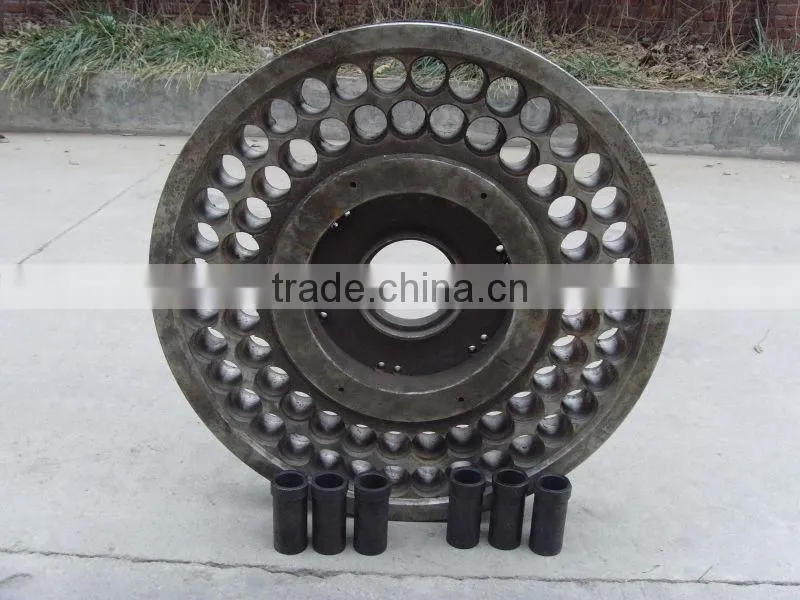 Machine to make wood briquettes