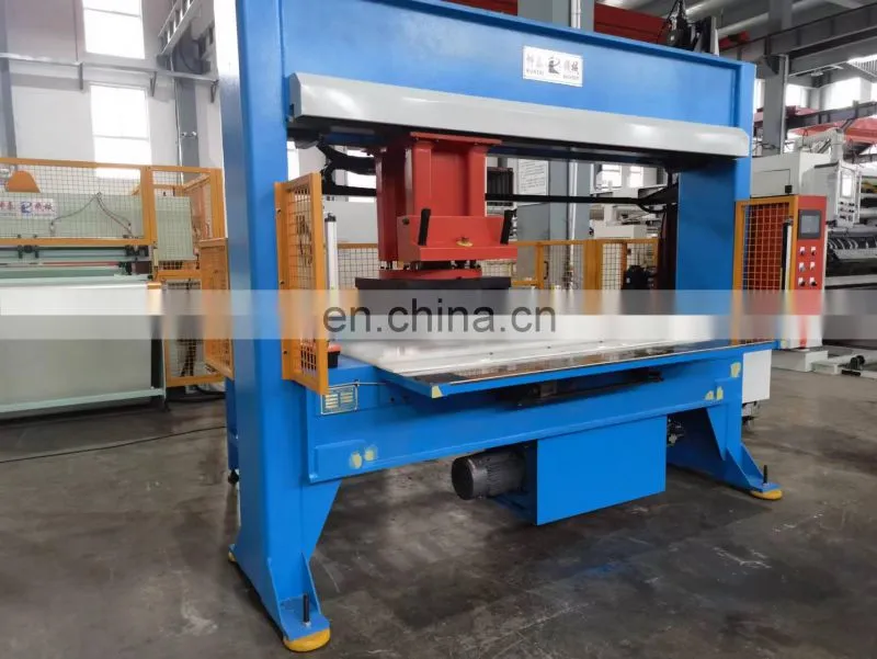 Automatic Travel Head Cutting Machine for shoe material/sandpaper