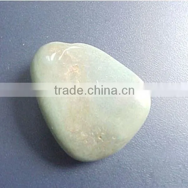 White Pebbles Chips