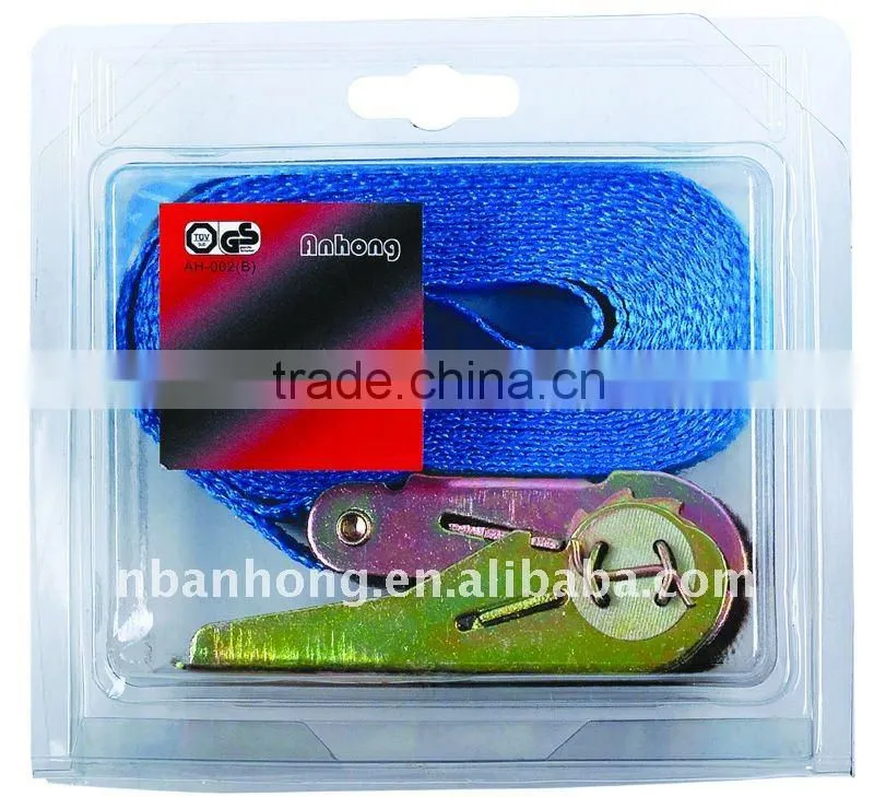 Ratchet lashing strap