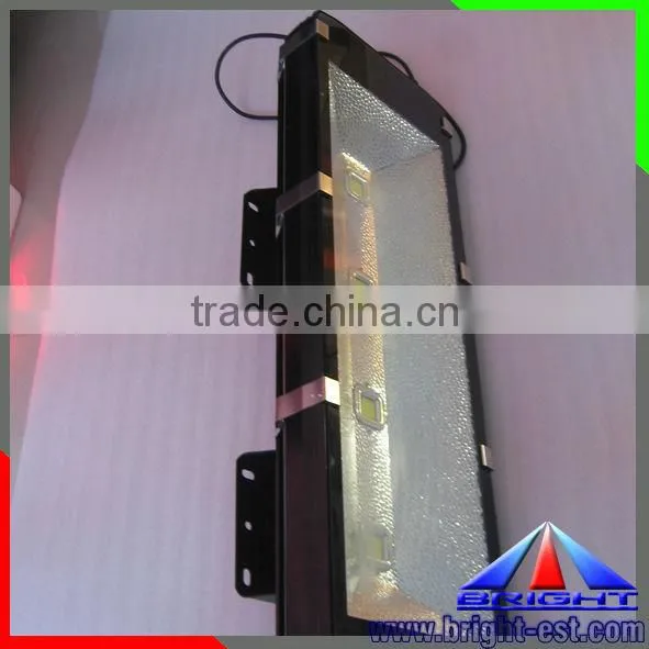 4 COB LED Flood Light, AC100-240V, 16000-17000Lm, 120 degree 60 degree. IP65, 930*285*335mm