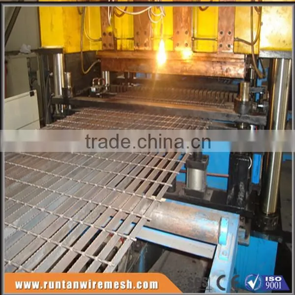 ASTM A36 hot dipped galvanized trench bar 30x3 galvanized steel grating (Trade Assurance)