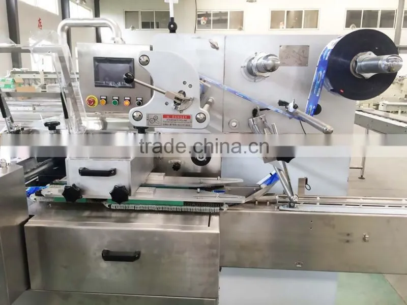 Biscuits on-edge packing machine