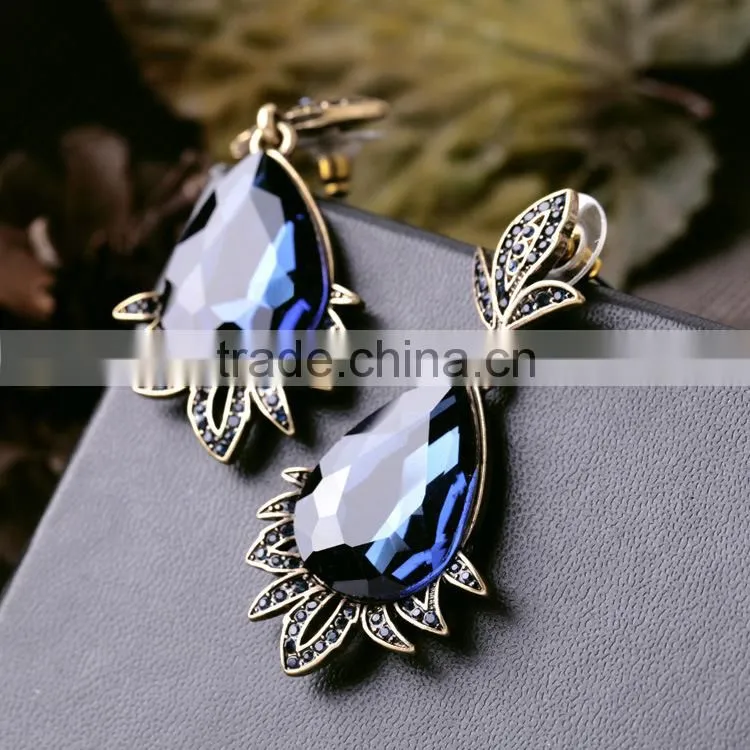 Waterdroplet mixcolor leaf shape vintage vintage earrings earrings