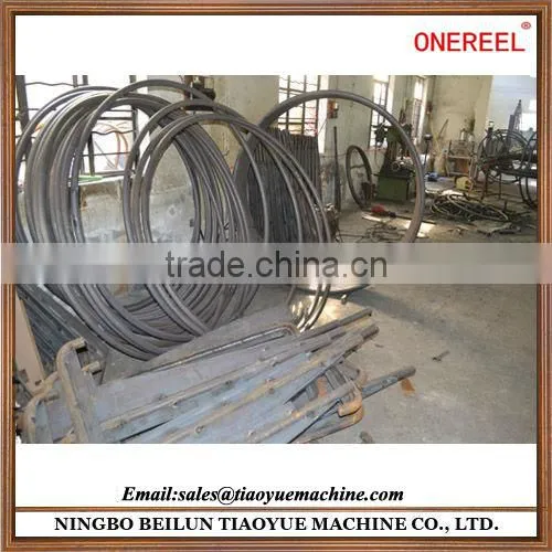 Steel wire coil carrier