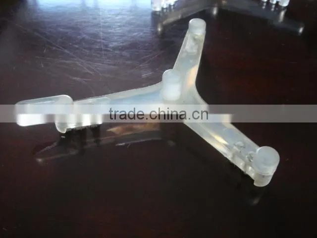 Star type sieve cleaner with brush