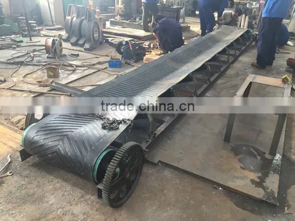 Best design 10m length belt conveyor with feeding hopper