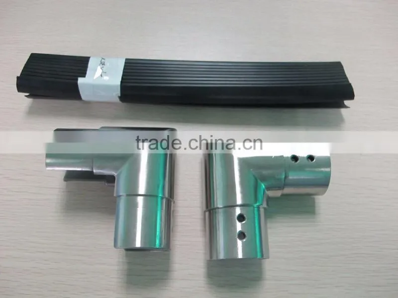 Stainless steel overflow pipe connector