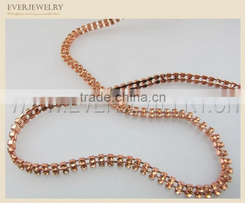 close rhinestone cup chain