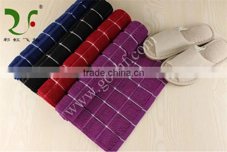 Plush grid pattern 100% cotton bath mat