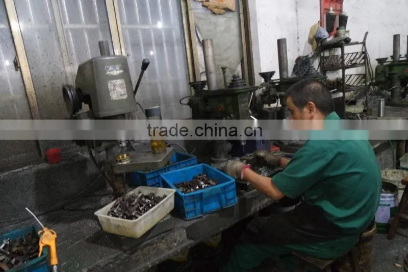 Automatic warp knotting machine