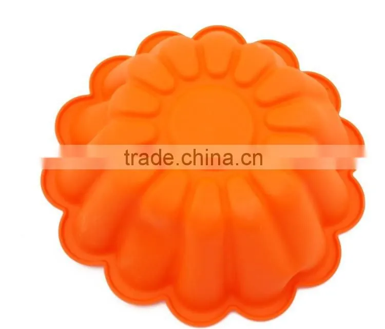 Flower shaped cake baking pan