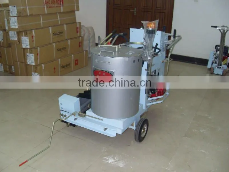 Traffic paint road marking machine