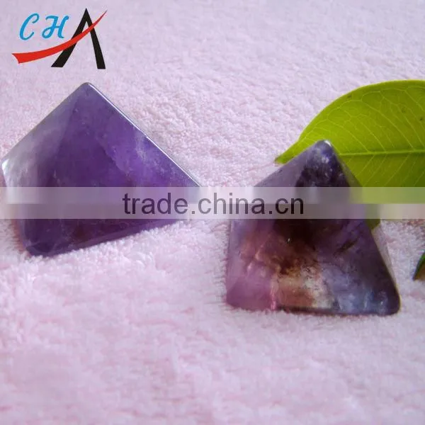 Wholesale dealer pyramid paperweight