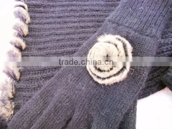 fashion acrylic knitted gloves scarf set with artificial fur