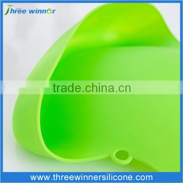 Food grade promotion silicone bib custom wholesale baby bib