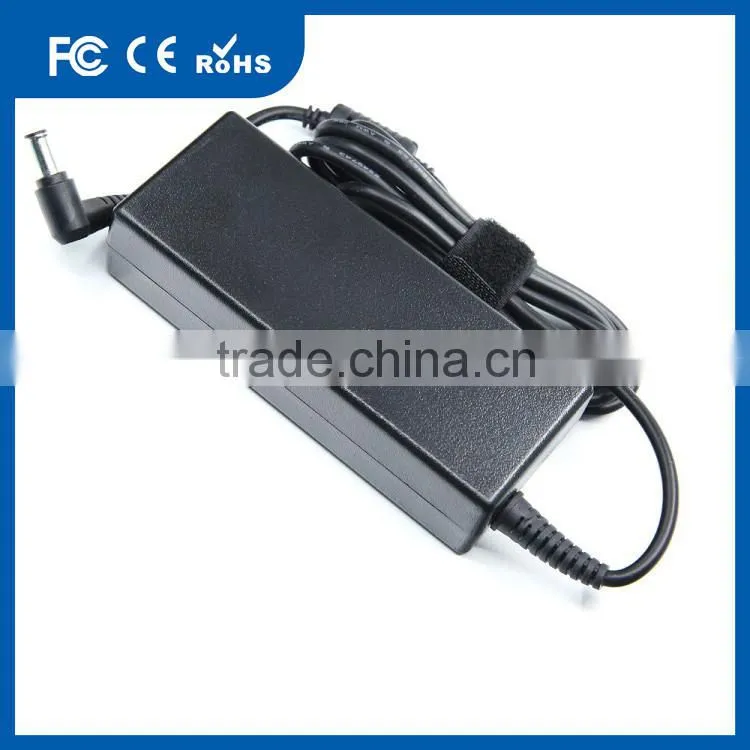 6.4x4.4MM 75W 19V 3.9A Multiple Laptop Charger with CE