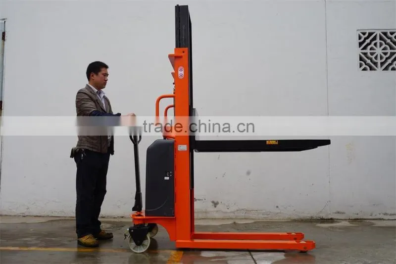 Feature Production 2 Ton Capacity Semi-Electric Stacker