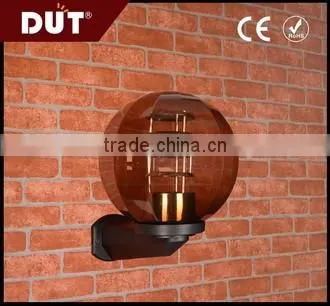 china supplie multiple-use garden decorative acrylic plastic globe lawn lamp