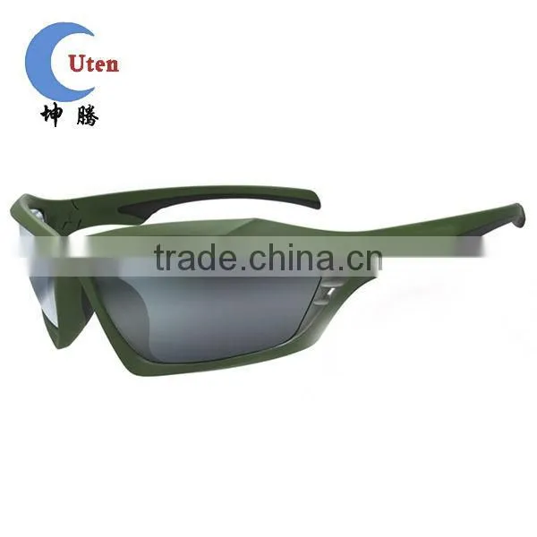 2014 Promotional Sport Sunglasses in Various Color and Design