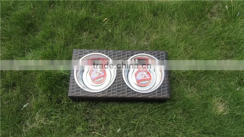 Nice Rattan Pet Bowl Feeders