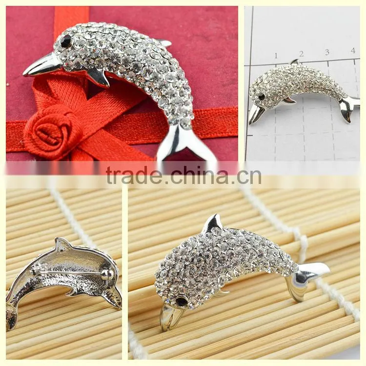 Alibaba website decorative initial cute dolphin diamond brooches pin