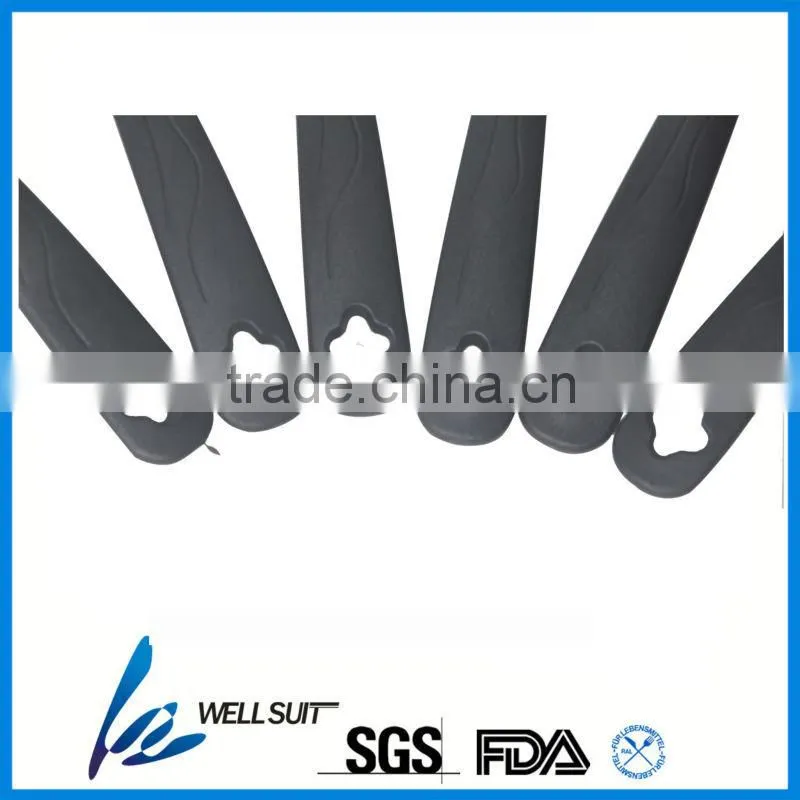 New 6 pc nylon kitchen tools set