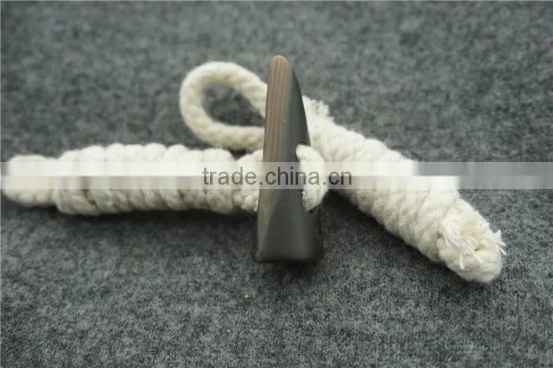 chinese manual toggle button for garment