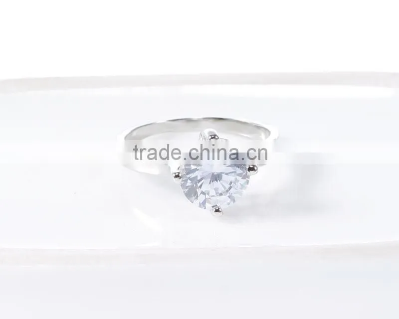 Simple Ring Design Single Prong Setting Zircon Finger Ring Small Elegant Rings For Women